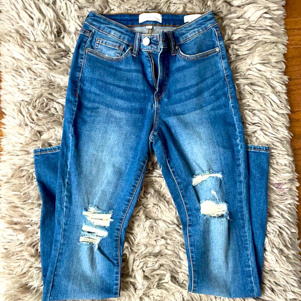 Jumad jeans. Never one. No tags brand new.
